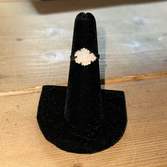 Kendra Scott Ring - Picture 3 of 5